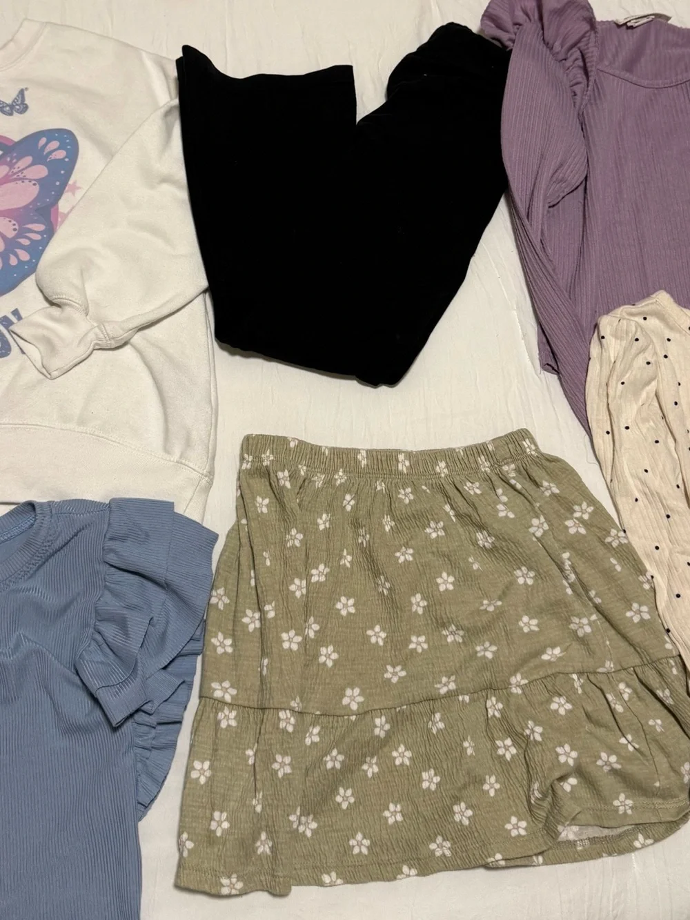 Girls clothing lot 6/7 tops bottoms random